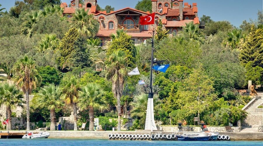 Oliviera Private Island Hotel
