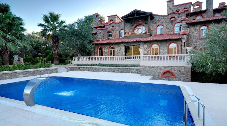 Oliviera Private Island Hotel