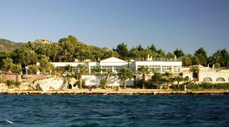 Oliviera Private Island Hotel