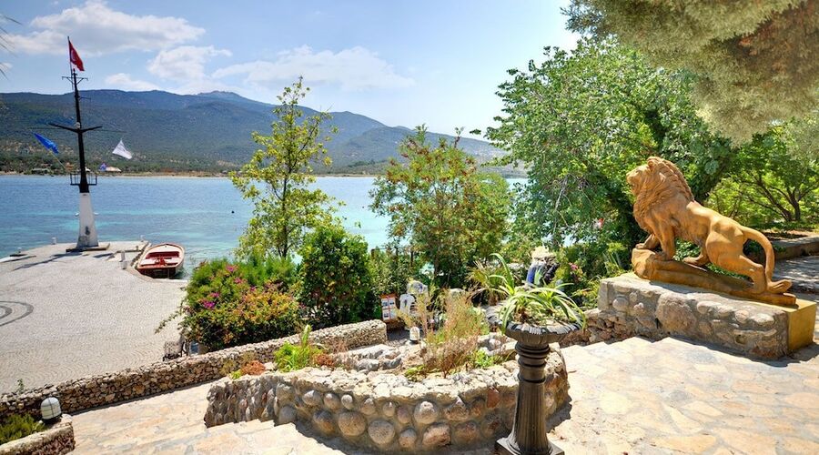 Oliviera Private Island Hotel