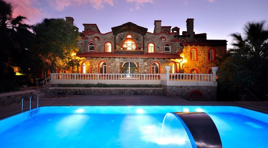 Oliviera Private Island Hotel