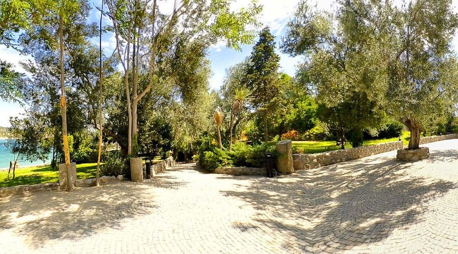 Oliviera Private Island Hotel