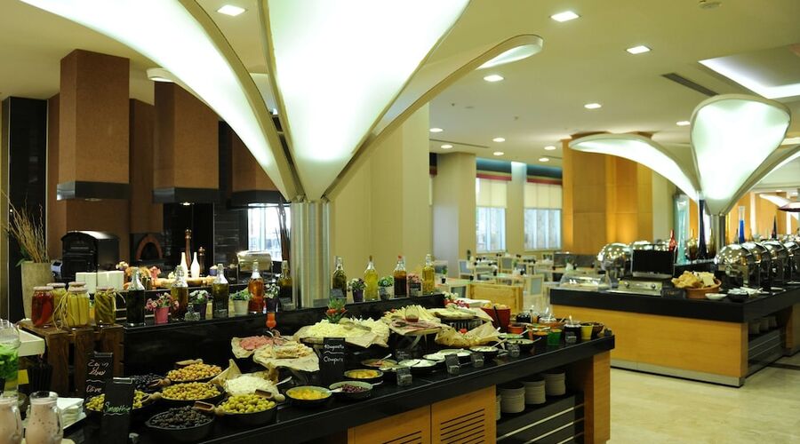 Radisson Blue Resort & Spa