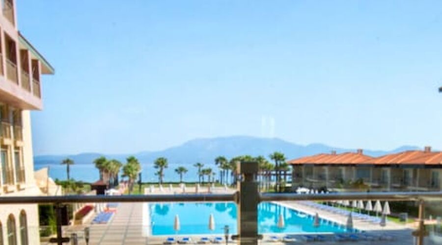Radisson Blue Resort & Spa