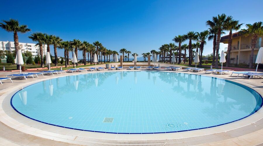 Radisson Blue Resort & Spa