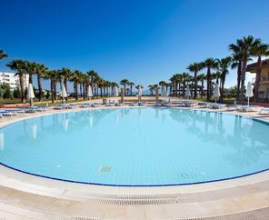 Radisson Blue Resort & Spa