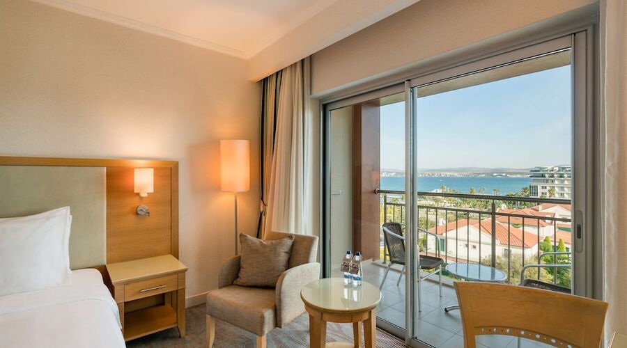 Radisson Blue Resort & Spa