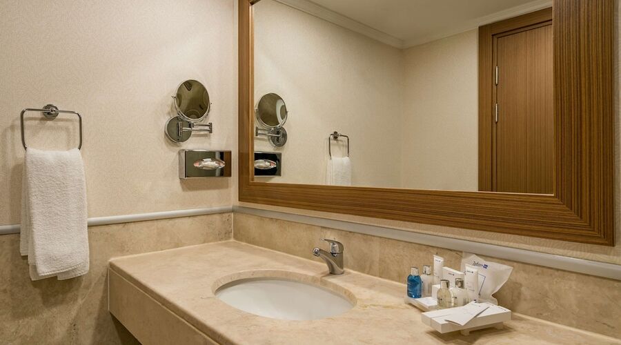 Radisson Blue Resort & Spa