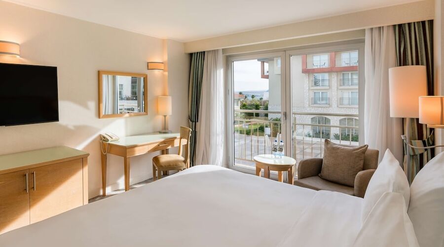 Radisson Blue Resort & Spa