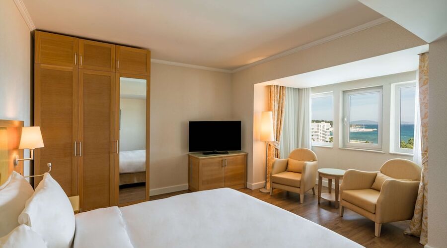 Radisson Blue Resort & Spa