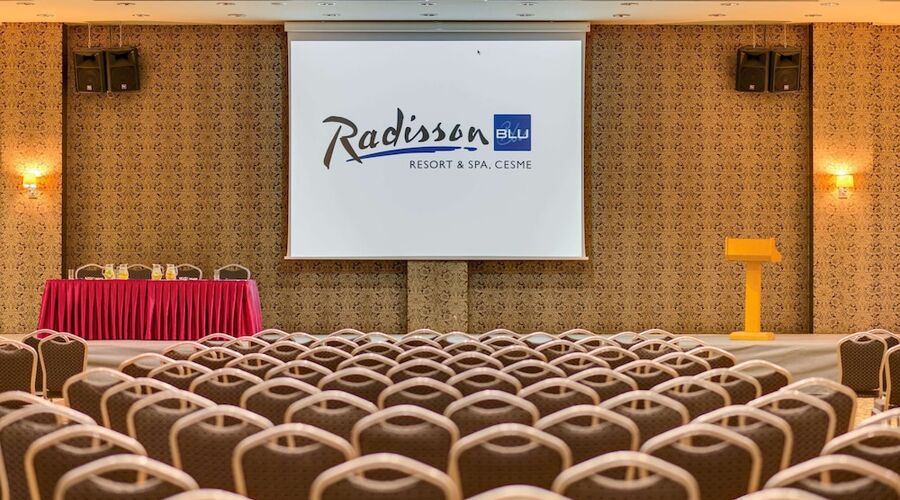 Radisson Blue Resort & Spa