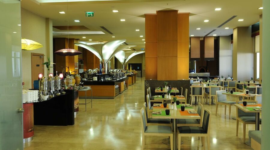 Radisson Blue Resort & Spa