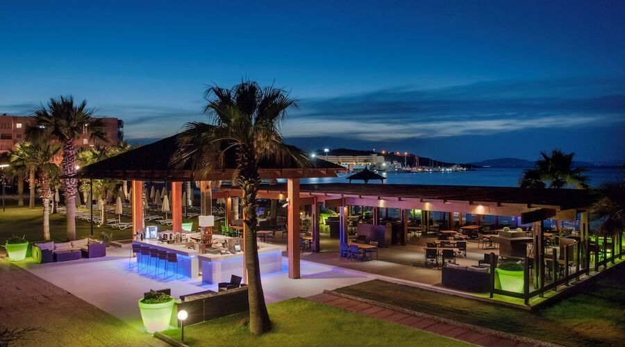 Radisson Blue Resort & Spa