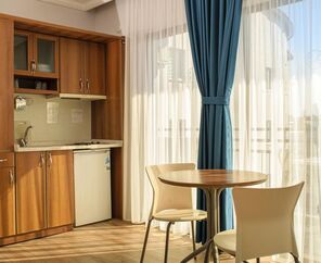 Mutlu Apart Hotel