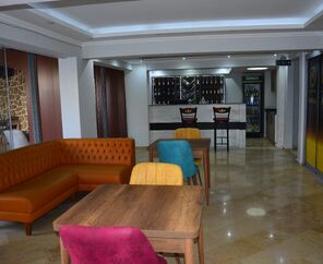Marla Suit Hotel