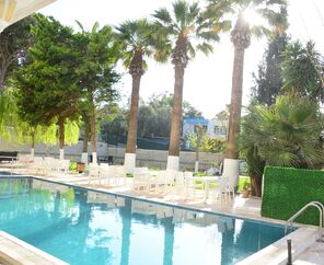 Marla Suit Hotel