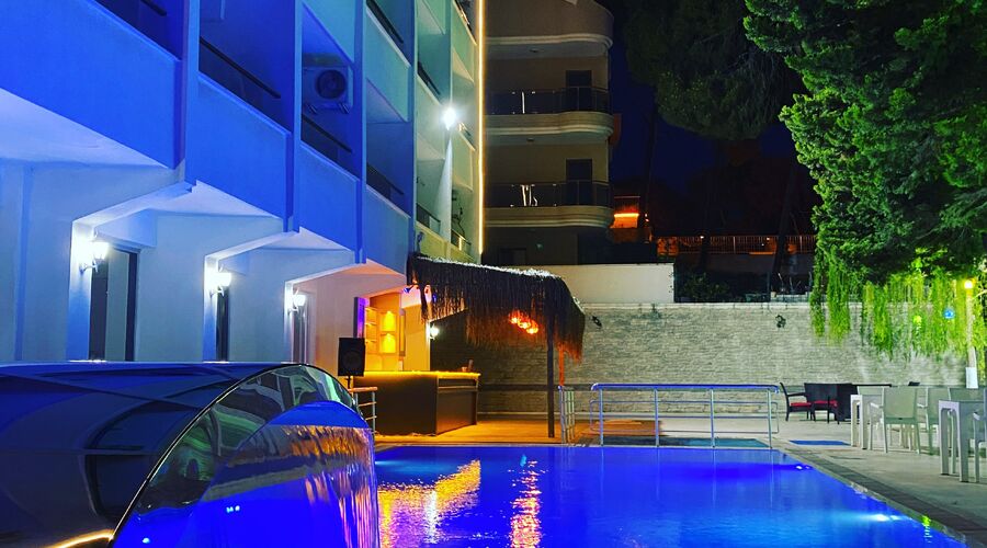 Marla Suit Hotel