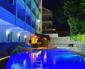 Marla Suit Hotel