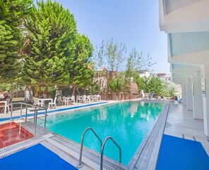 Marla Suit Hotel