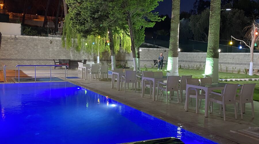Marla Suit Hotel