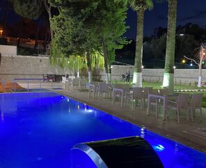 Marla Suit Hotel