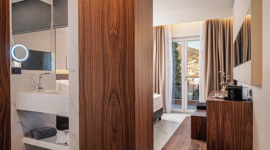 Samos City Hotel