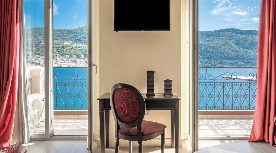 Samos City Hotel