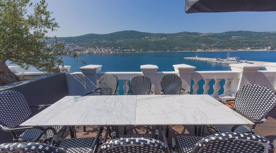 Samos City Hotel