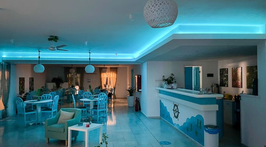 Stratos Hotel