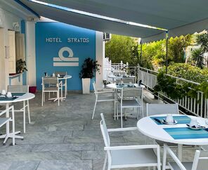 Stratos Hotel