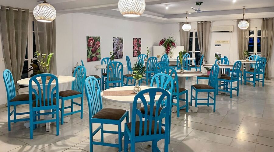 Stratos Hotel