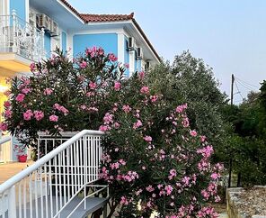 Stratos Hotel