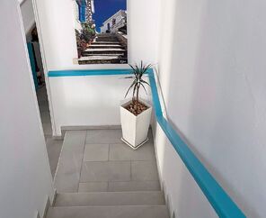Stratos Hotel