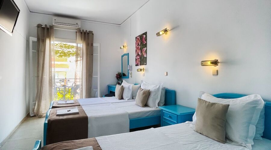 Stratos Hotel