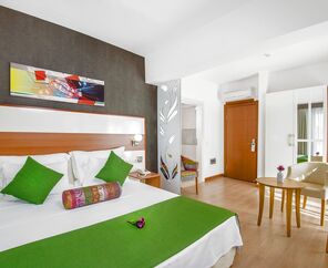 Ege Tulip Çeşme