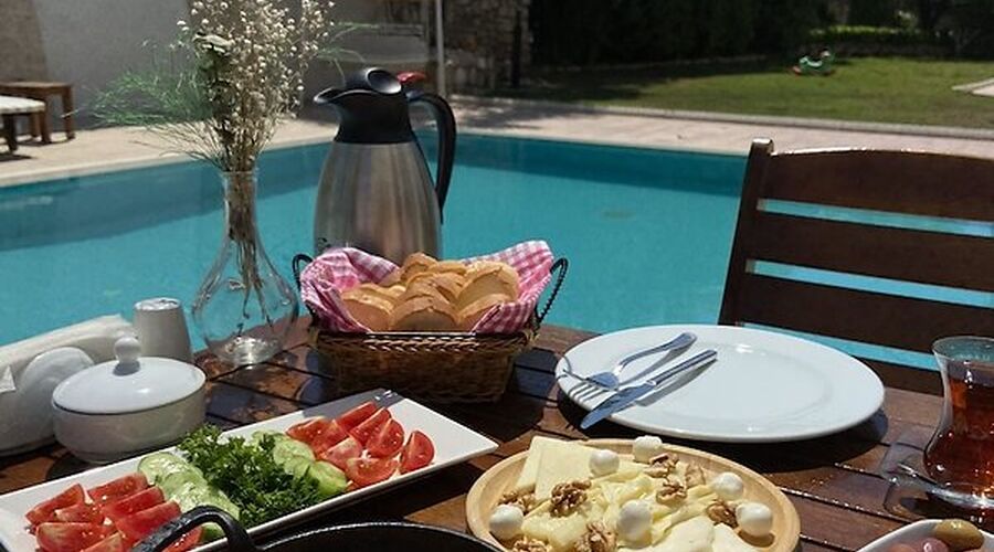 Ege Tulip Çeşme