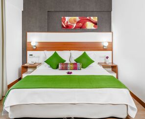 Ege Tulip Çeşme