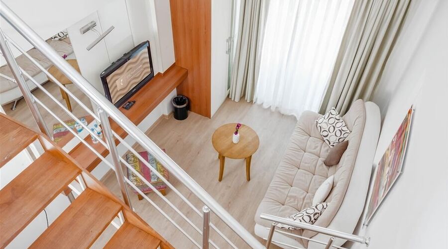 Ege Tulip Çeşme